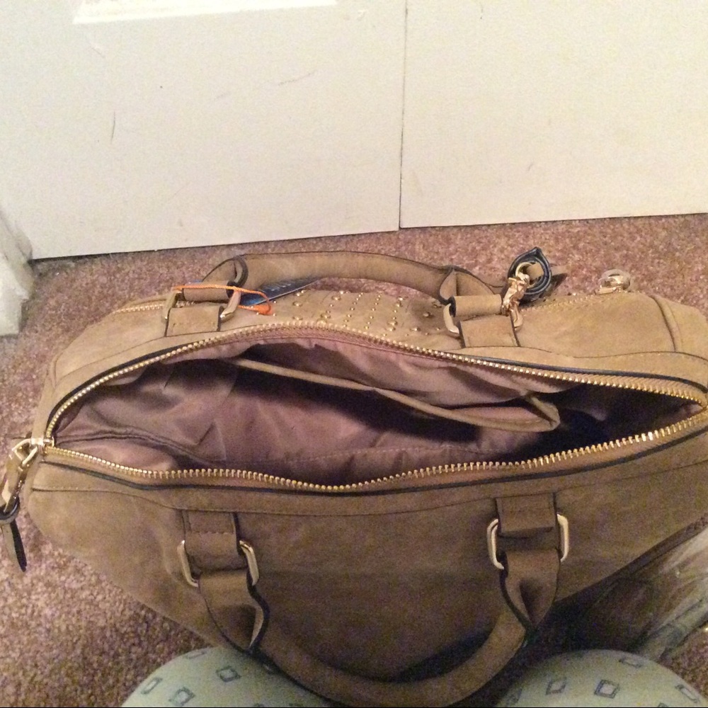 Handbag - Picture 6 of 6